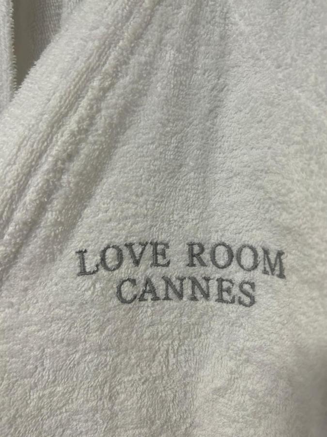 Love Room A Cannes - Appartement 25M2 Pour 2 Personnes Avec Un Jacuzzi Prive Dış mekan fotoğraf